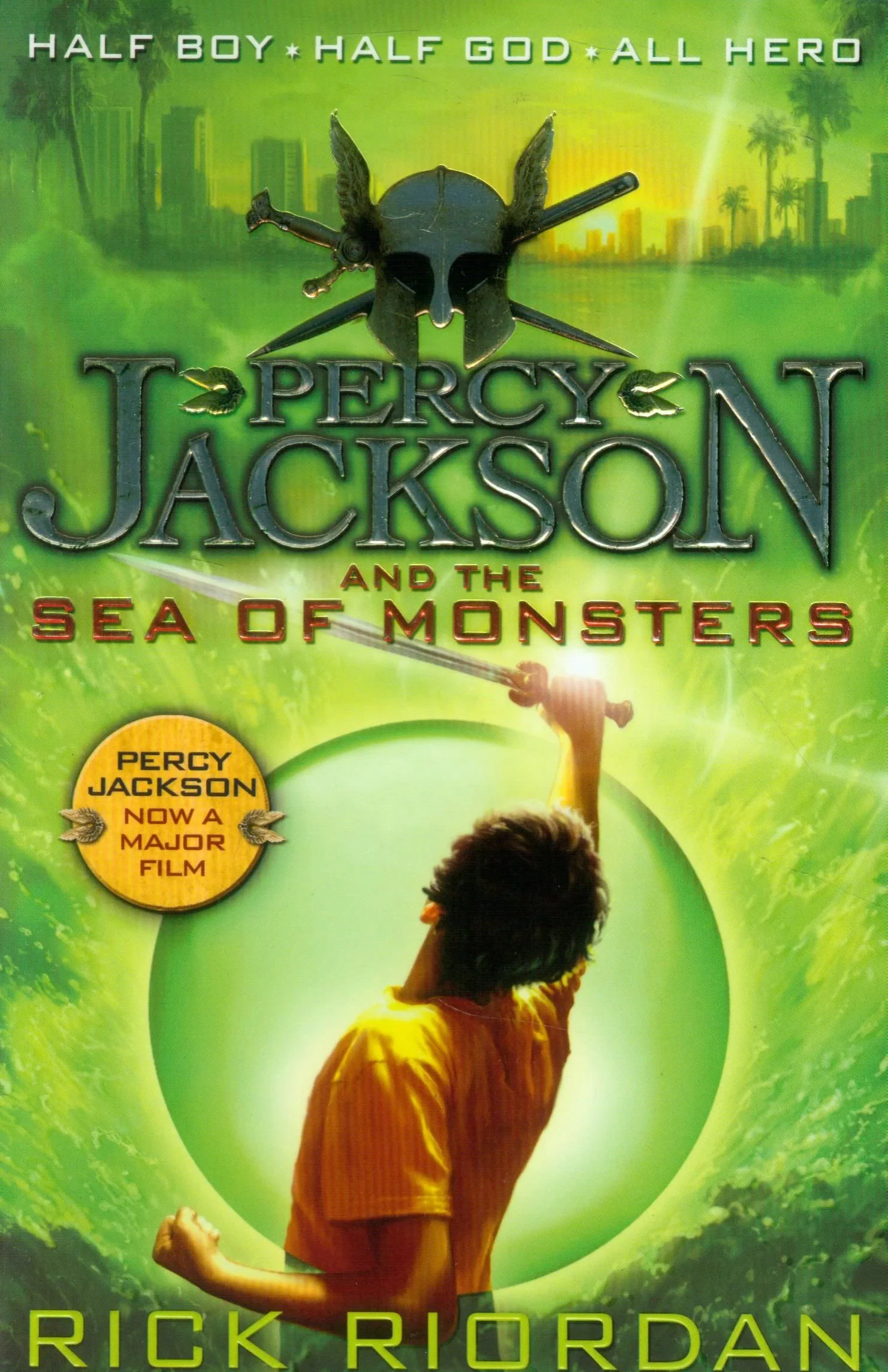 Coperta cărții "Percy Jackson and the Sea of Monsters (Book 2)" de Rick Riordan
