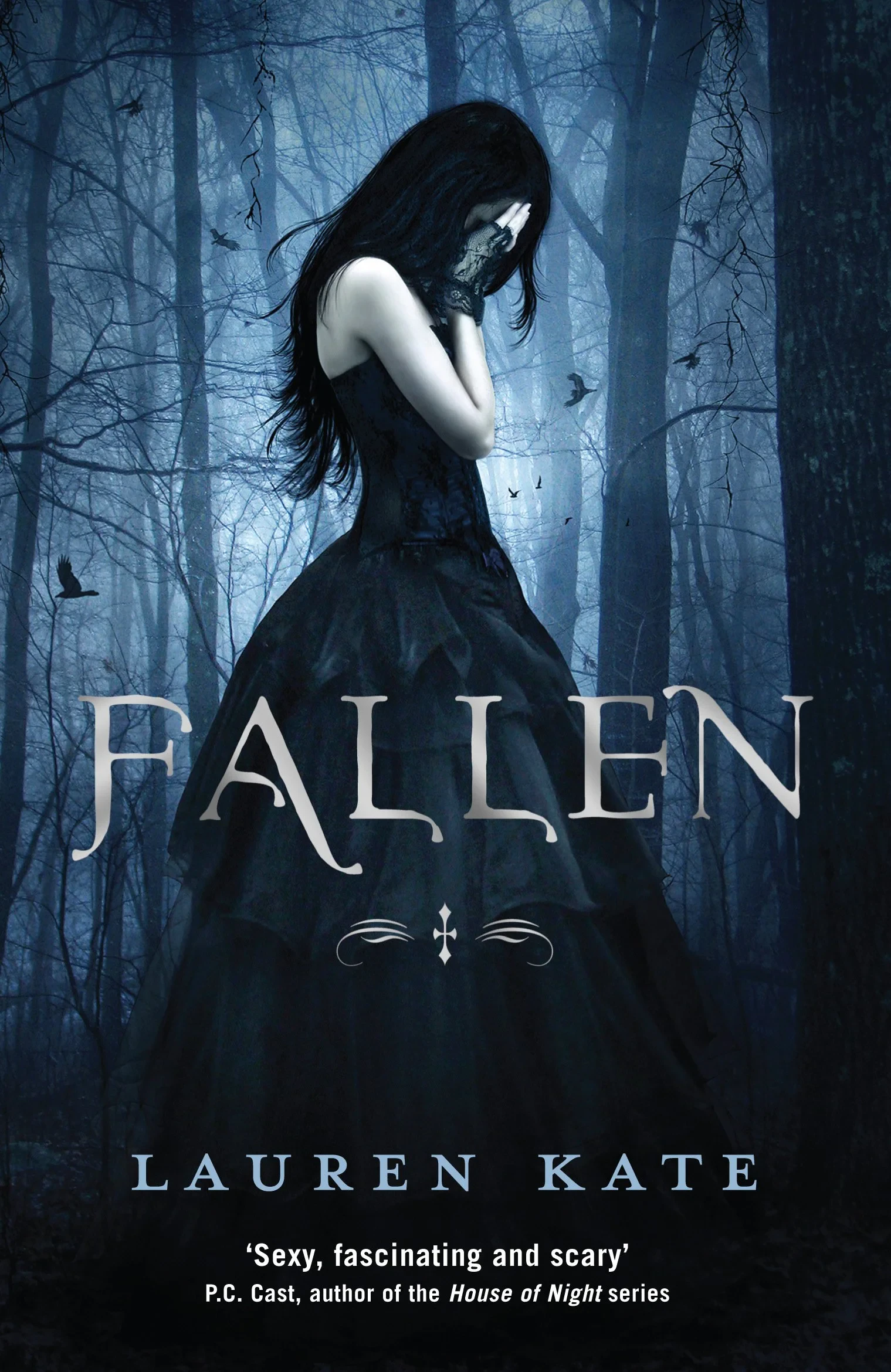 Coperta cărții "Fallen" de Lauren Kate
