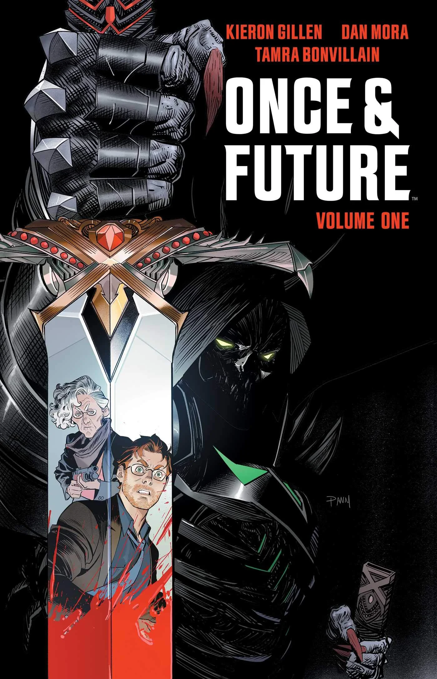 Coperta cărții "Once &amp; Future Vol. 1" de Kieron Gillen, Ilustrat de Dan Mora Cu Tamra Bonvillain