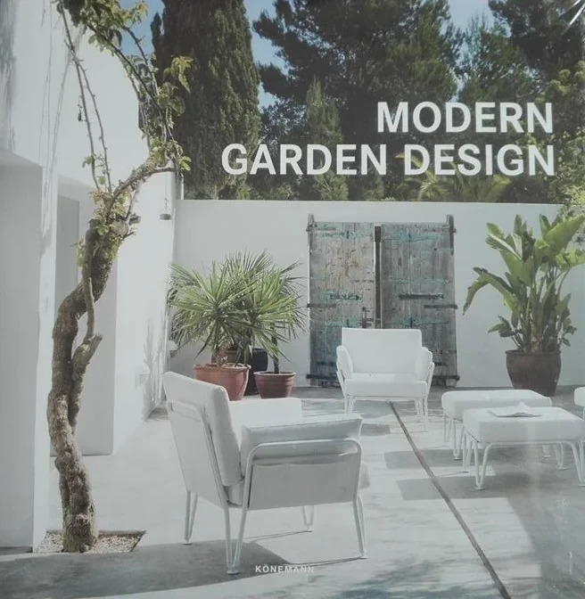 Coperta cărții "Modern Garden Design" de Konemann