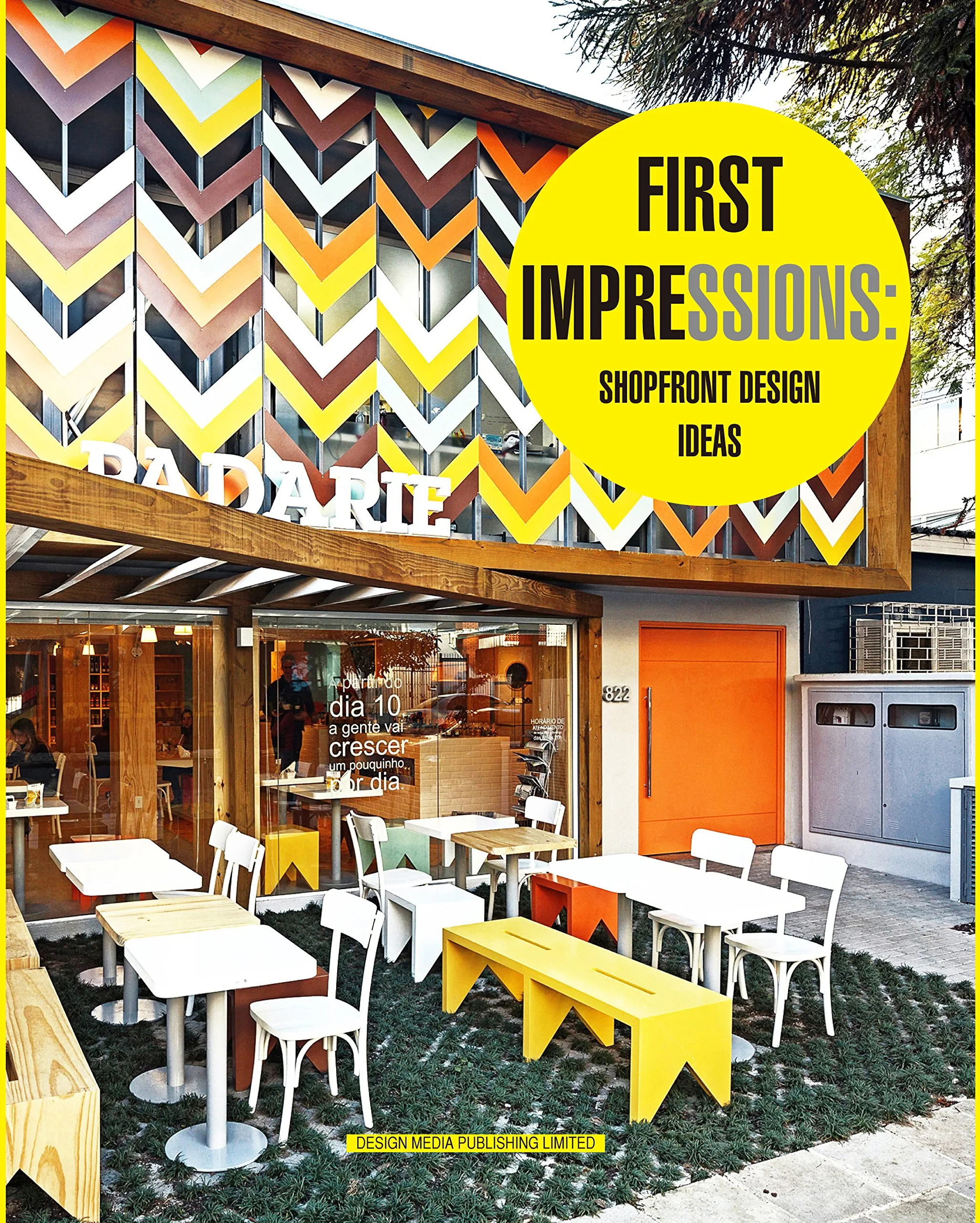 Coperta cărții "First Impressions: Shopfront Design Ideas" de Stefano Tordiglione